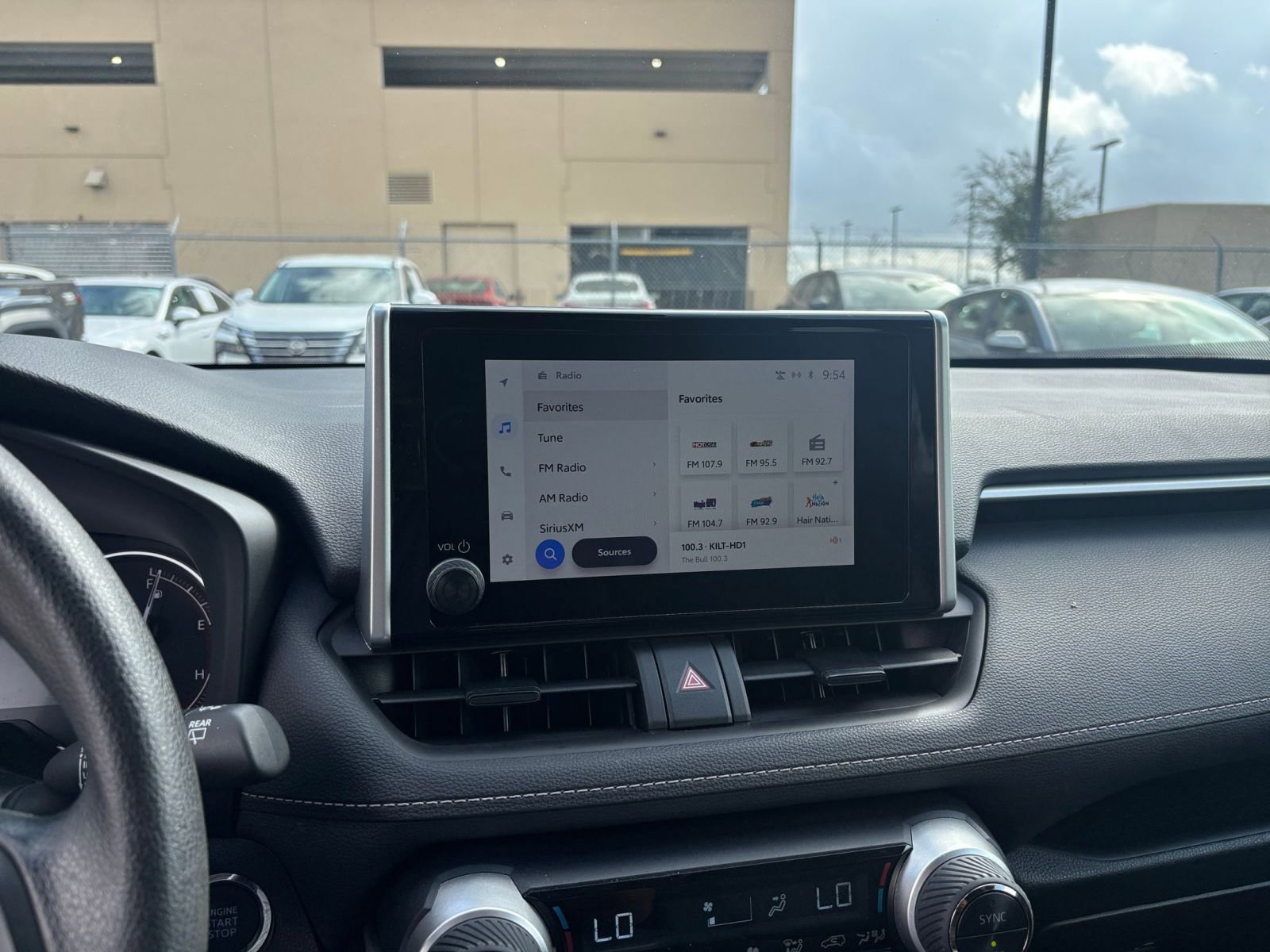 Thumbnail: 2025 Toyota RAV4 - 20