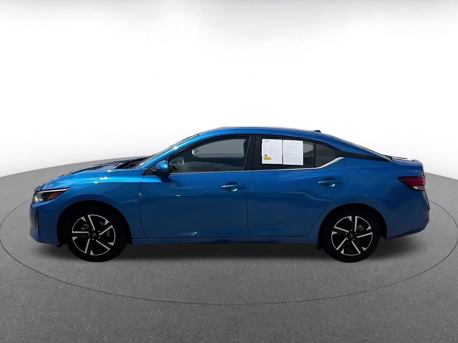 Thumbnail: 2025 Nissan Sentra - 10