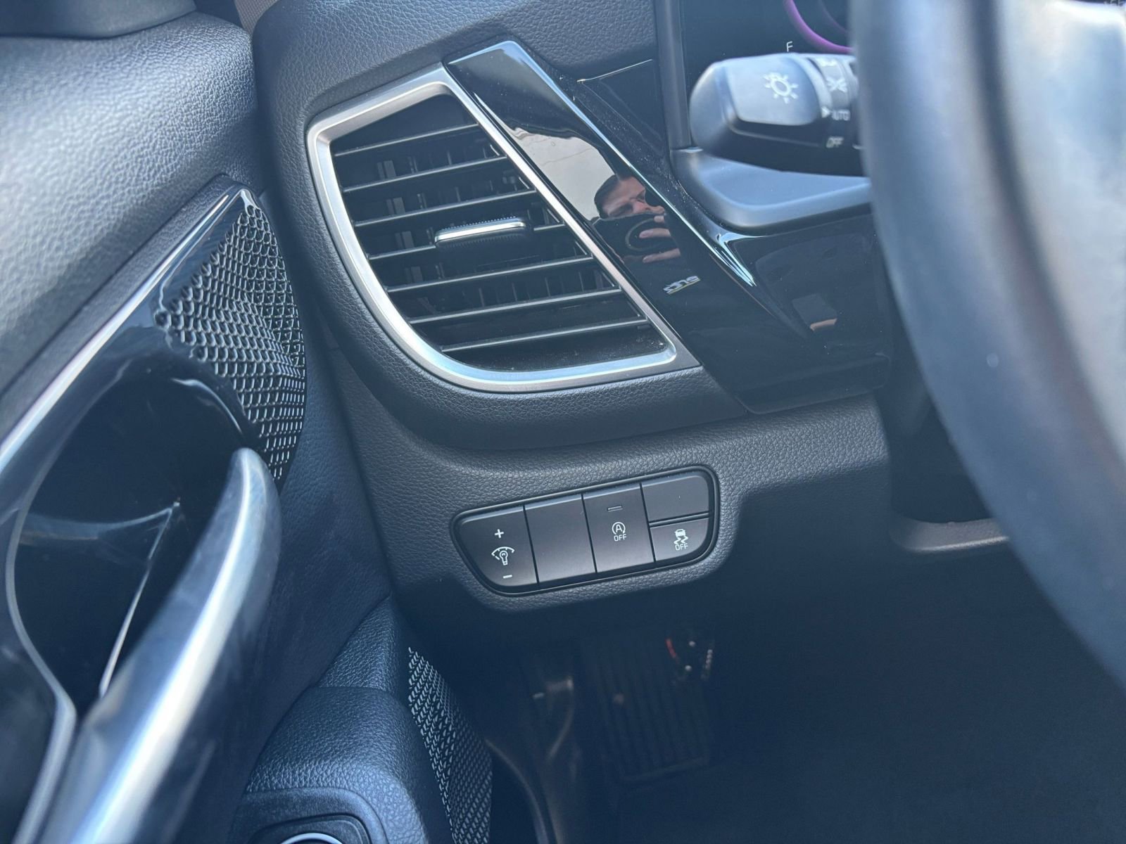 Thumbnail: 2025 Kia Seltos - 33