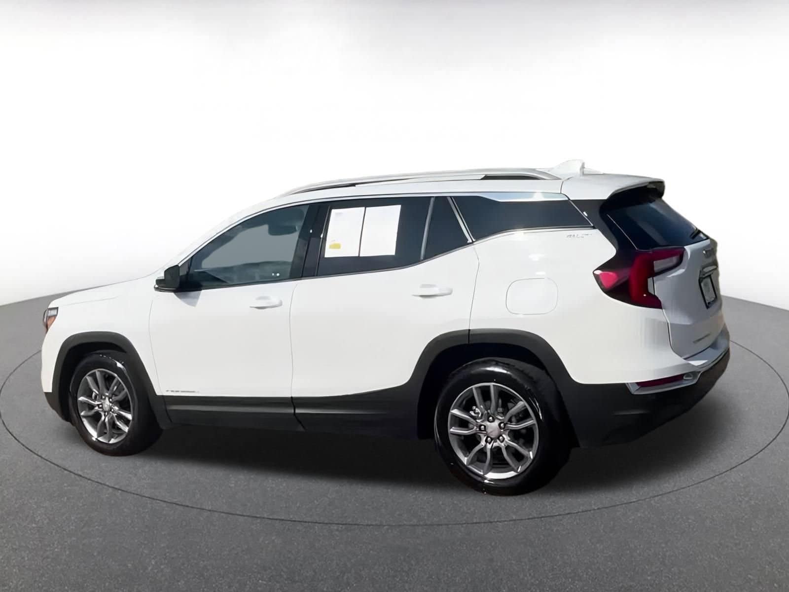 Thumbnail: 2023 GMC Terrain - 9