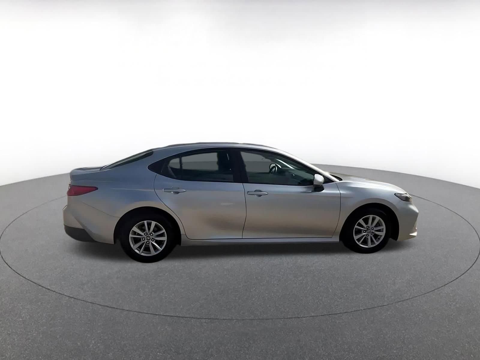 Thumbnail: 2025 Toyota Camry - 14