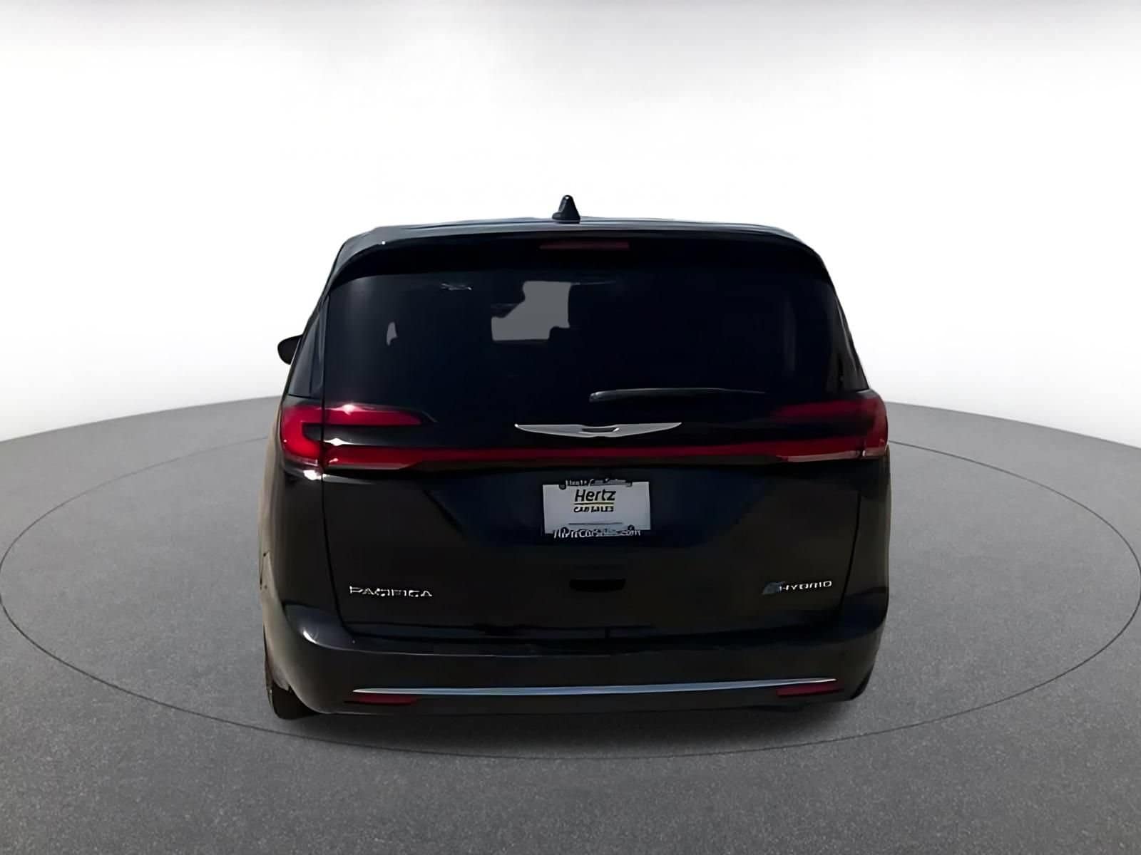 Thumbnail: 2023 Chrysler Pacifica - 12