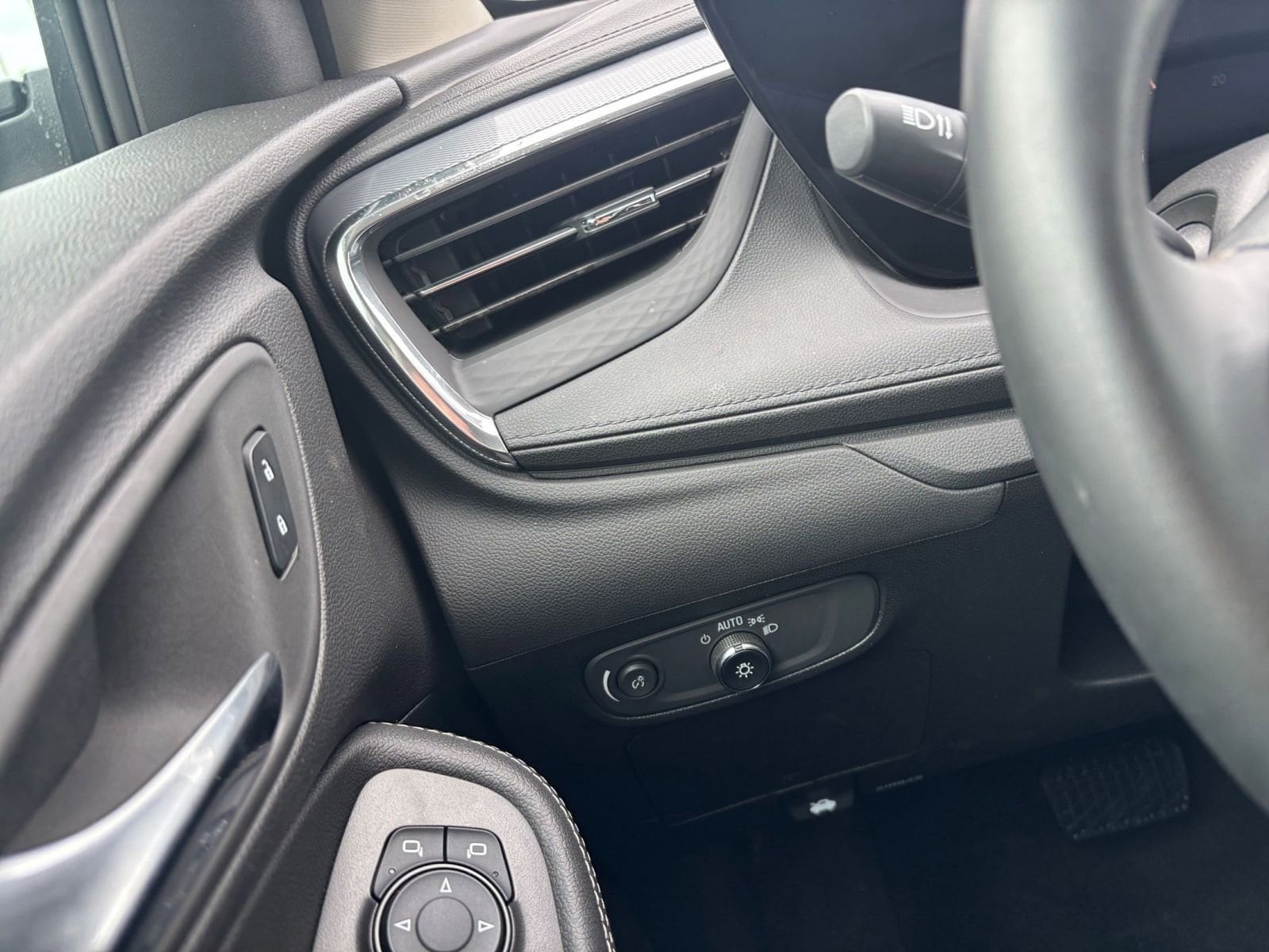 Thumbnail: 2025 Buick Encore GX - 33