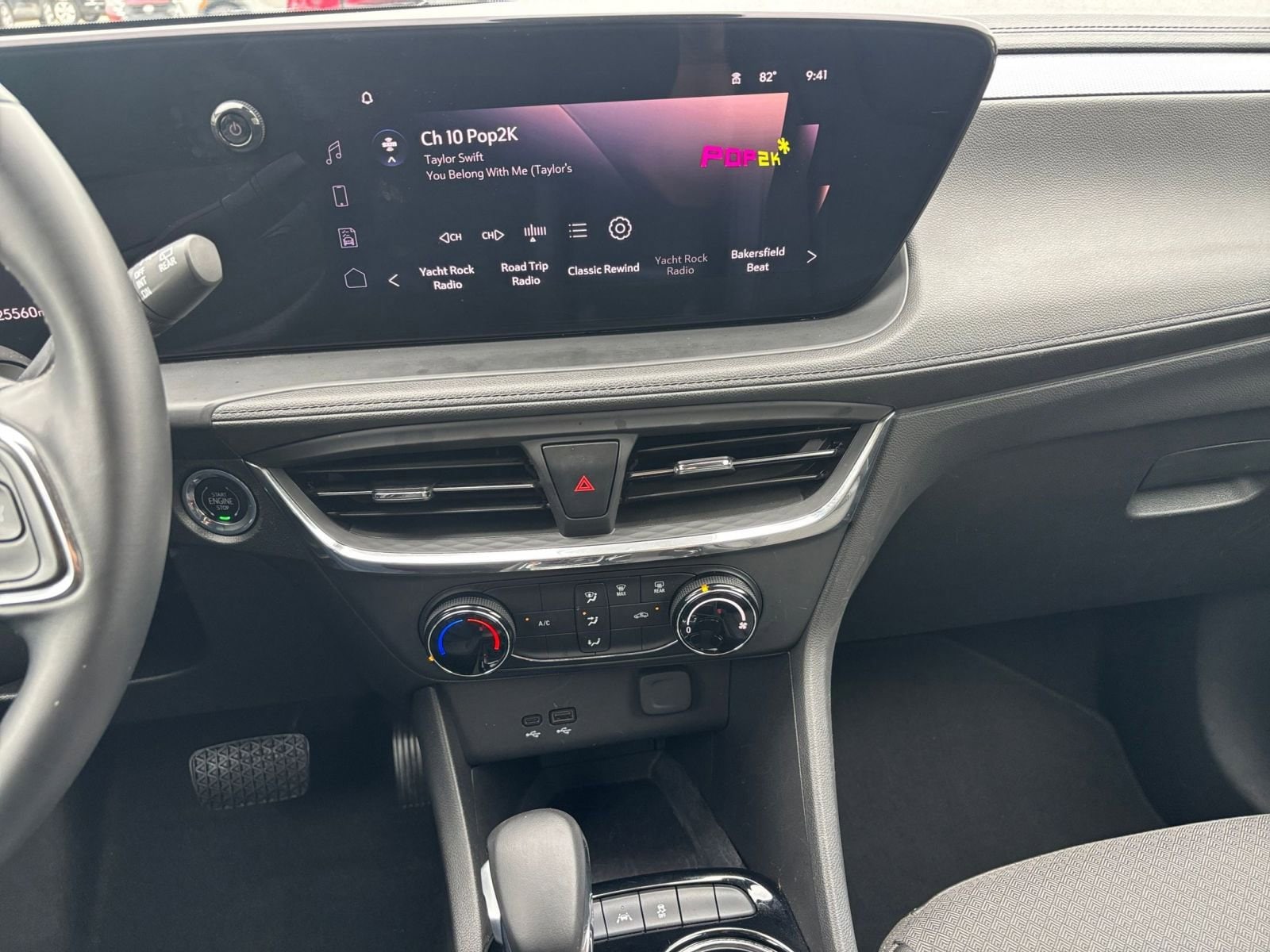 Thumbnail: 2025 Buick Encore GX - 17