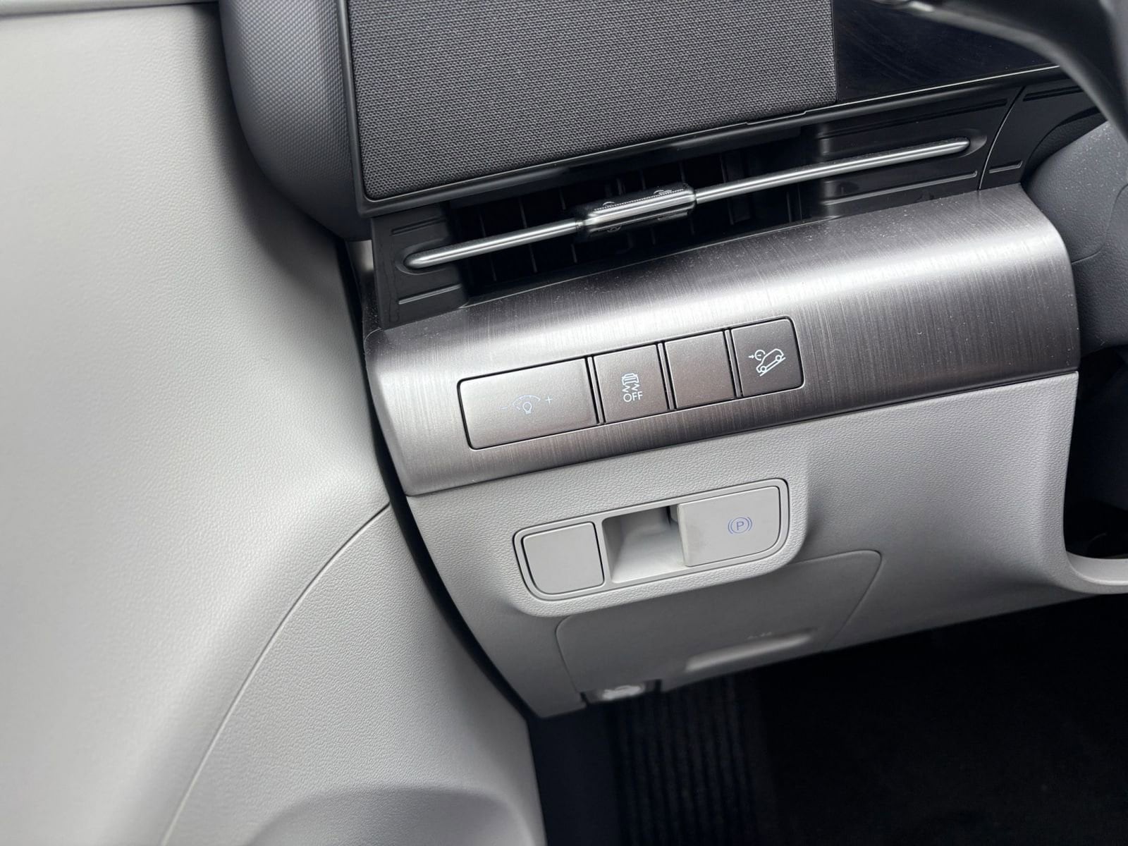 Thumbnail: 2025 Hyundai Kona - 35