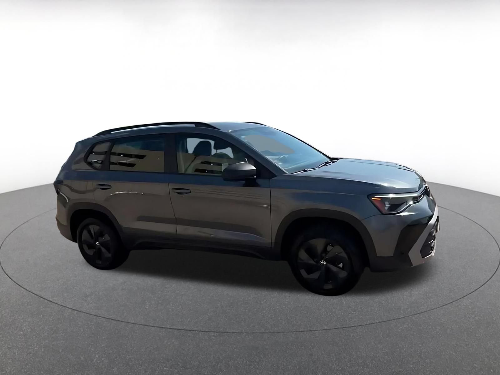 Thumbnail: 2026 Volkswagen Taos - 2