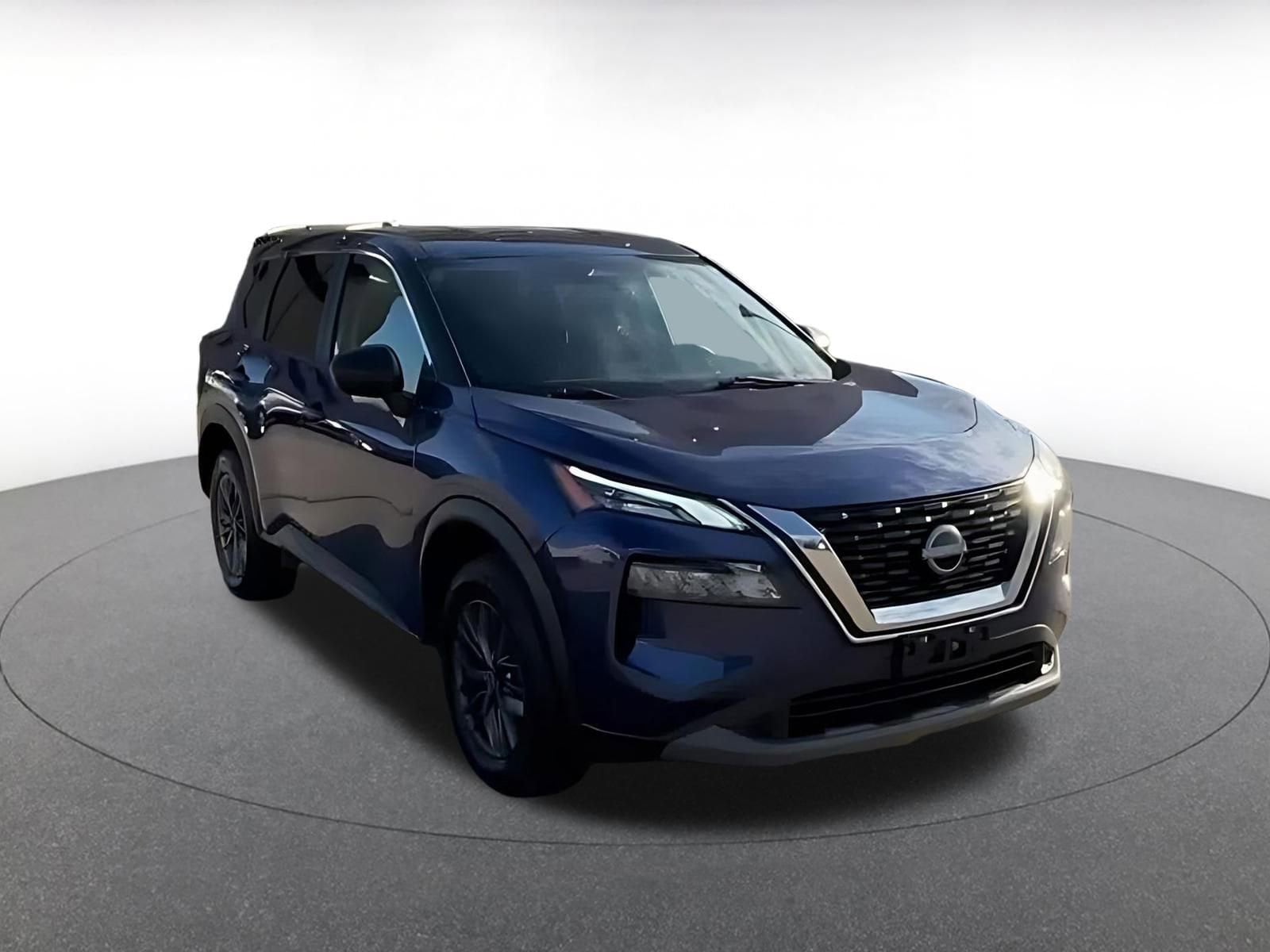 Thumbnail: 2023 Nissan Rogue - 3