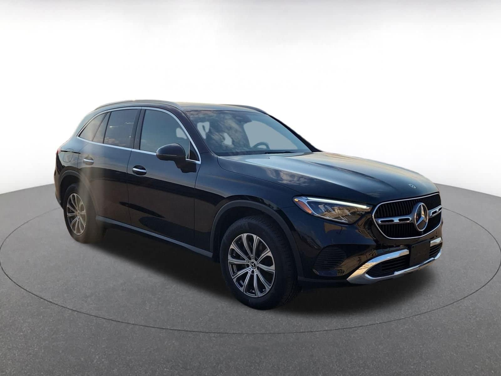 Thumbnail: 2024 Mercedes-Benz GLC - 1