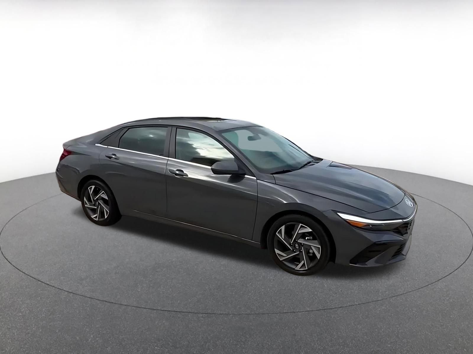 Thumbnail: 2025 Hyundai Elantra - 2