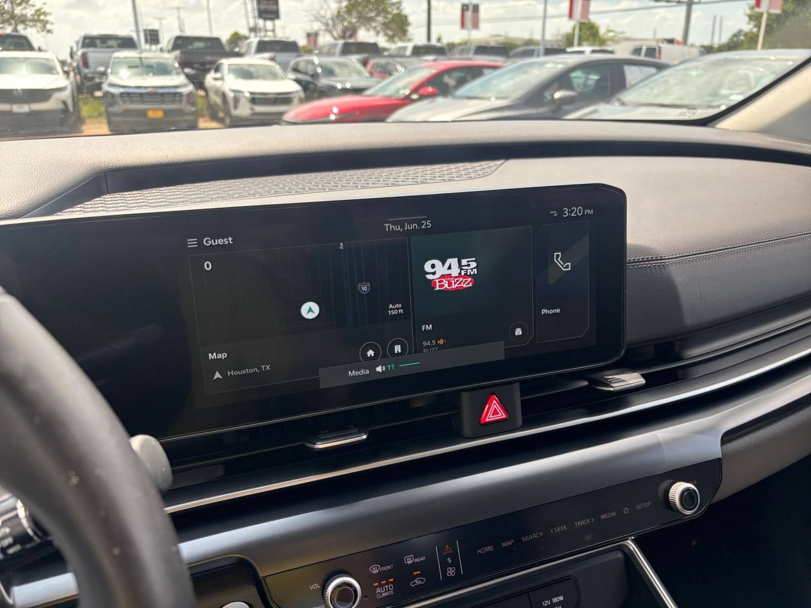 Thumbnail: 2026 Kia Carnival - 21