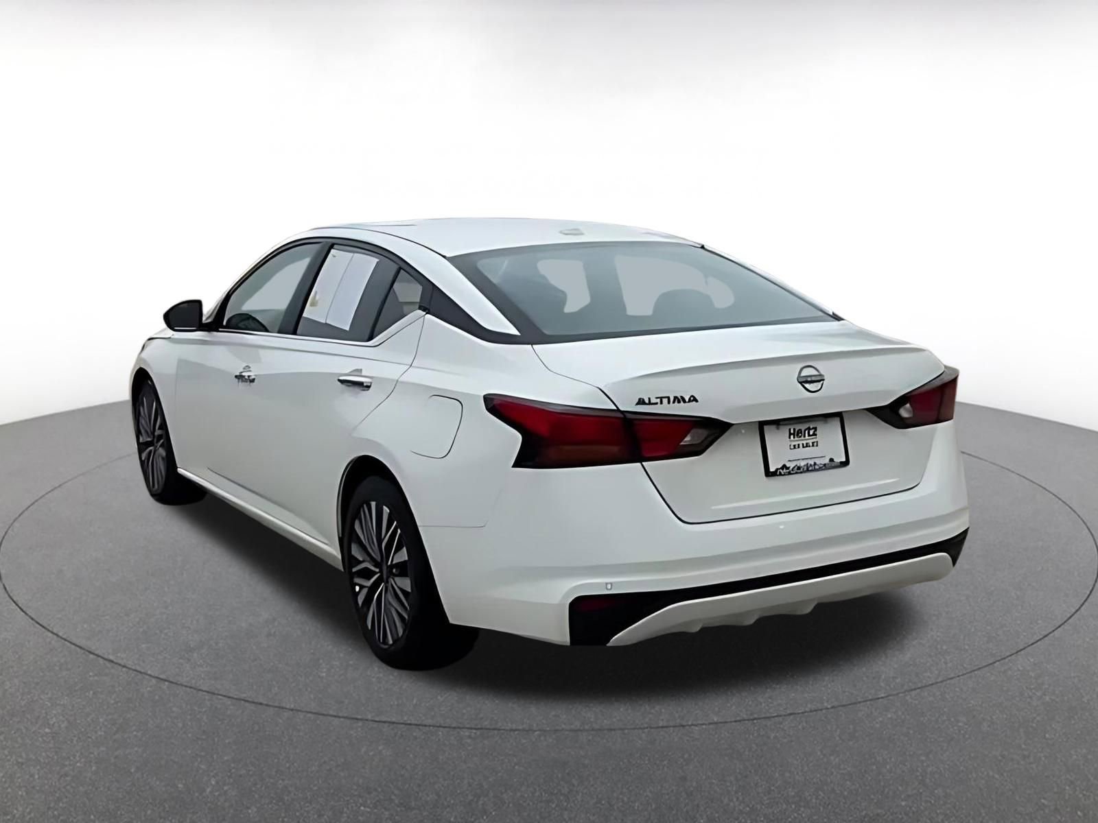 Thumbnail: 2025 Nissan Altima - 11