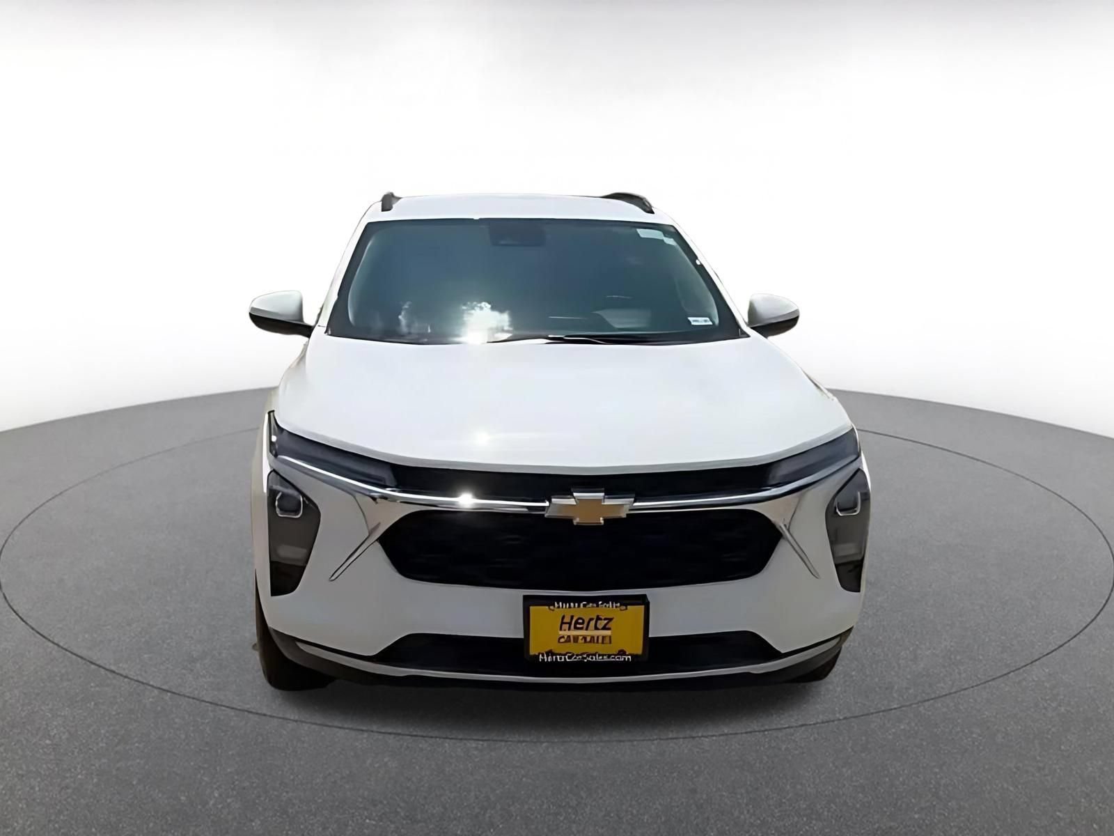 Thumbnail: 2025 Chevrolet Trax - 4