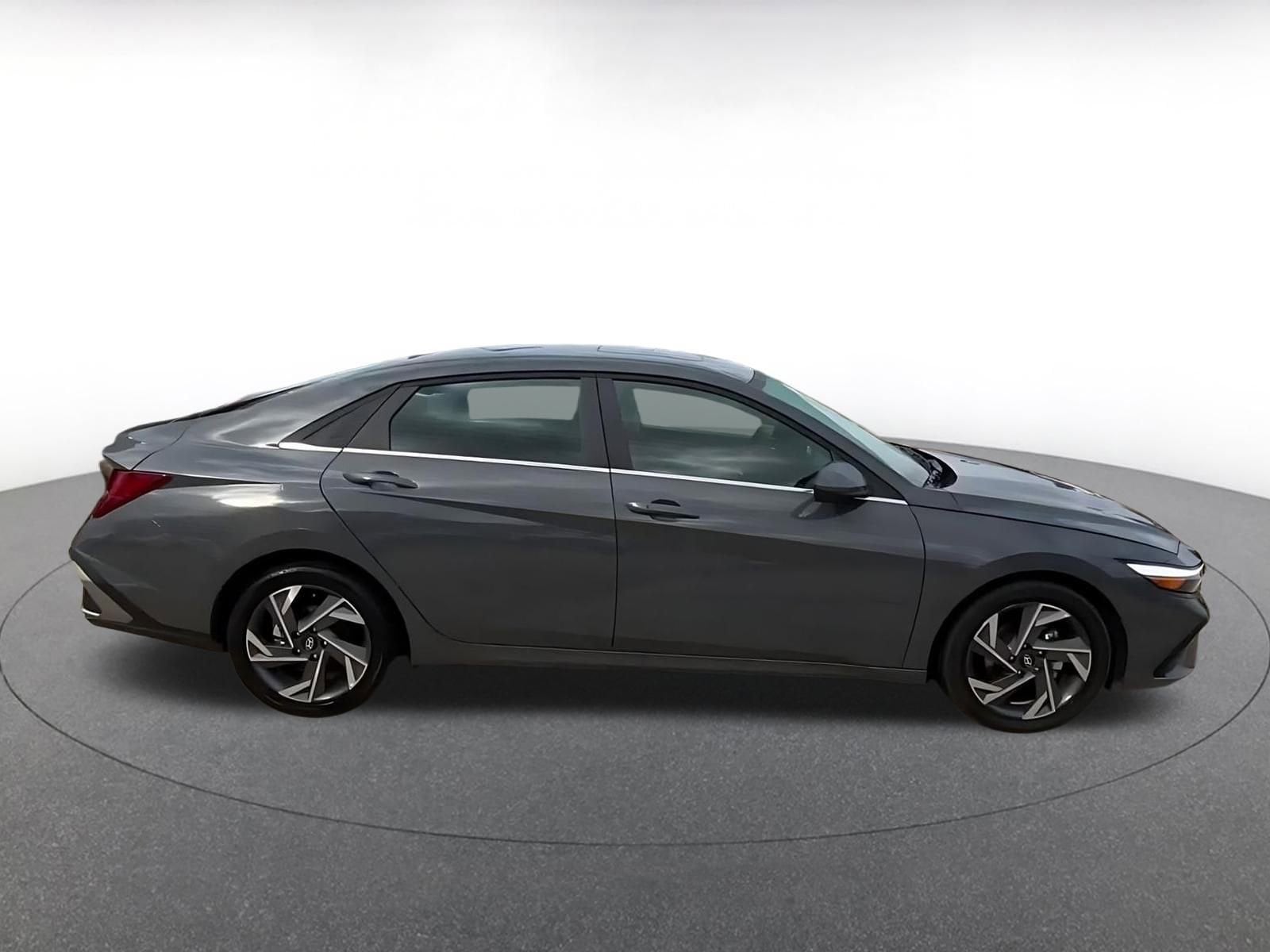 Thumbnail: 2025 Hyundai Elantra - 14