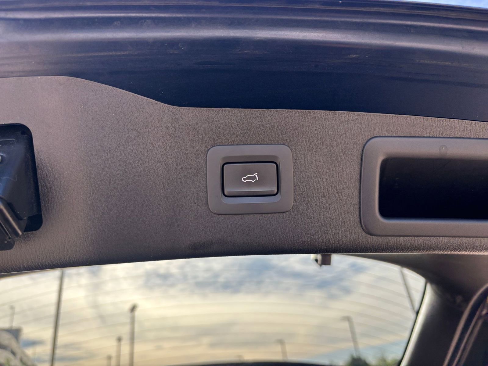 Thumbnail: 2025 Mazda CX-5 - 23