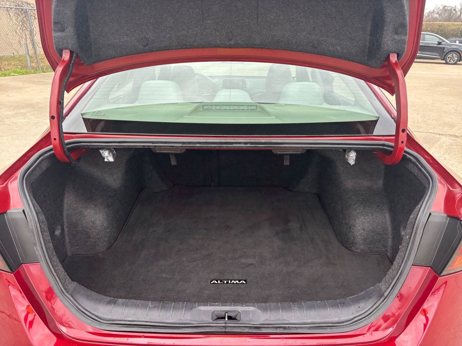 Thumbnail: 2025 Nissan Altima - 31