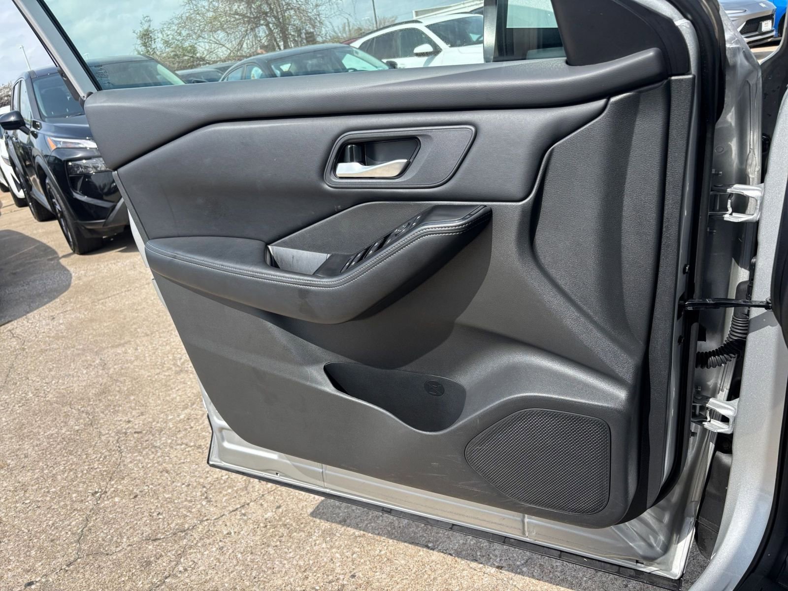 Thumbnail: 2025 Nissan Rogue - 18