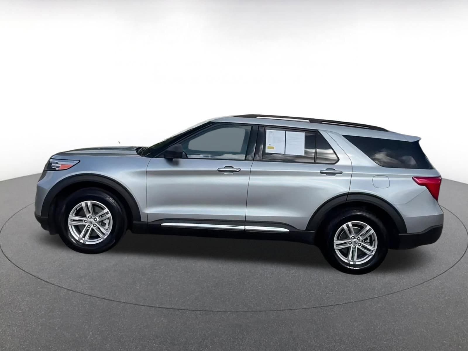 Thumbnail: 2023 Ford Explorer - 10