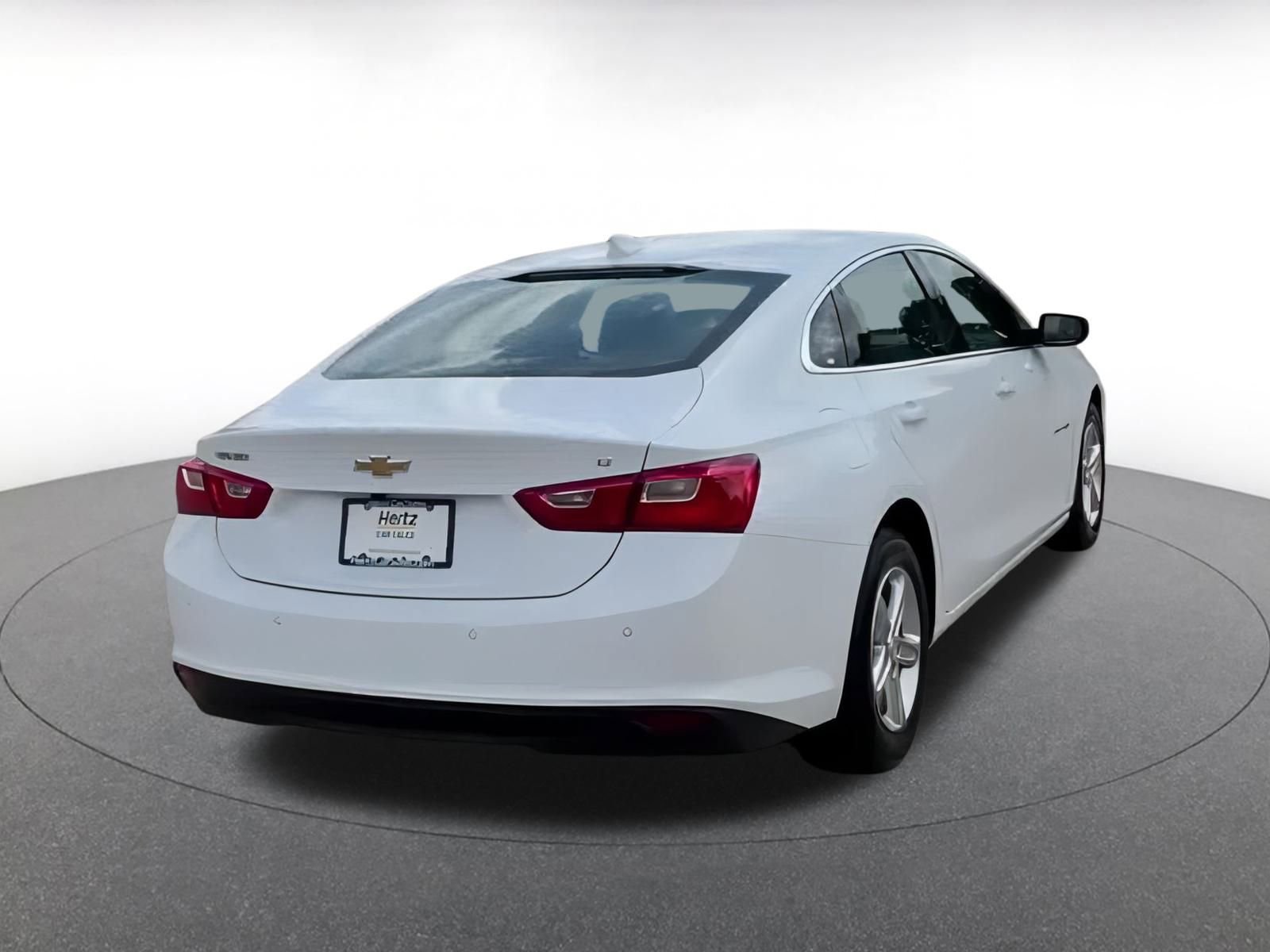 Thumbnail: 2024 Chevrolet Malibu - 15