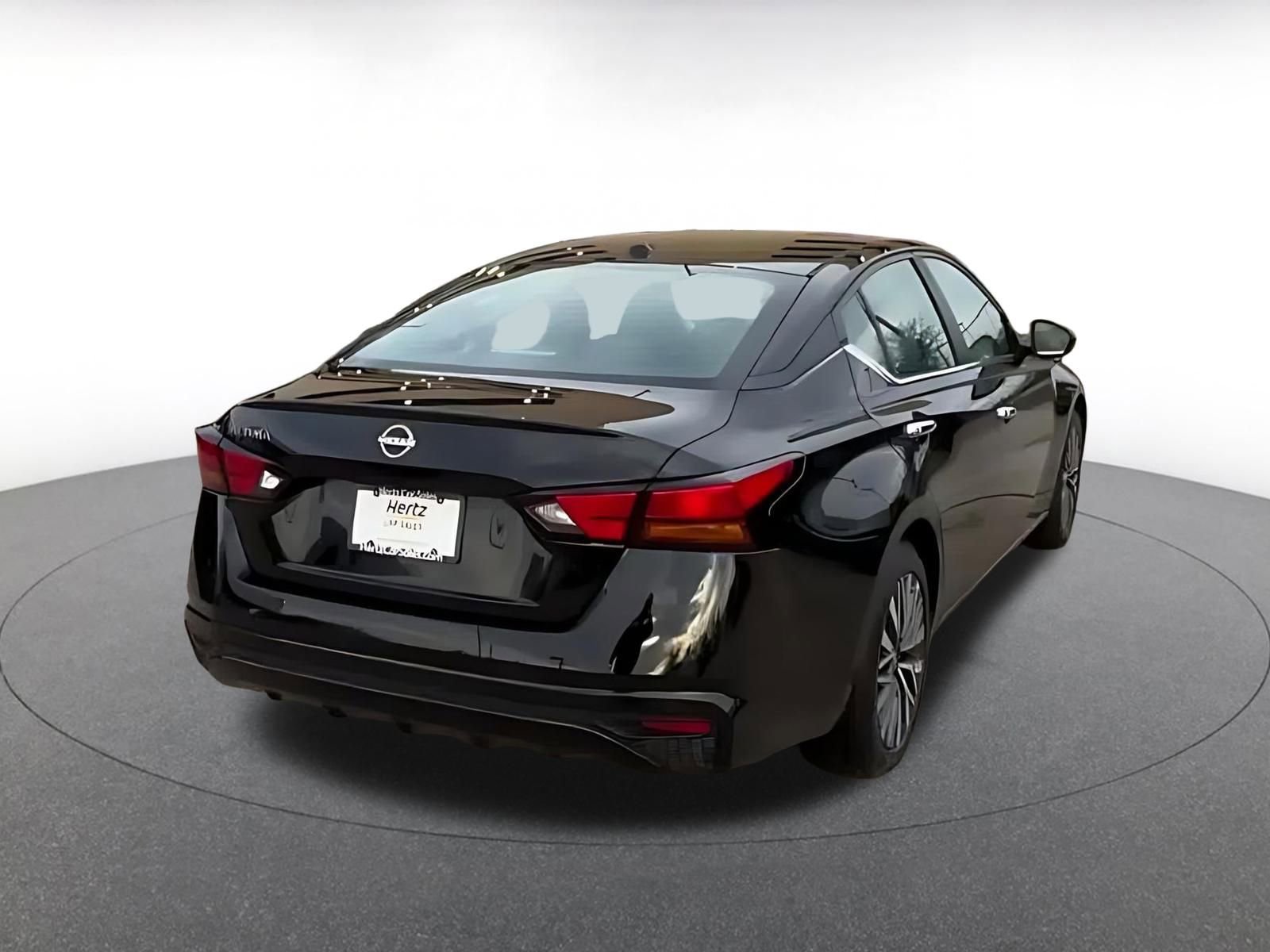 Thumbnail: 2025 Nissan Altima - 14