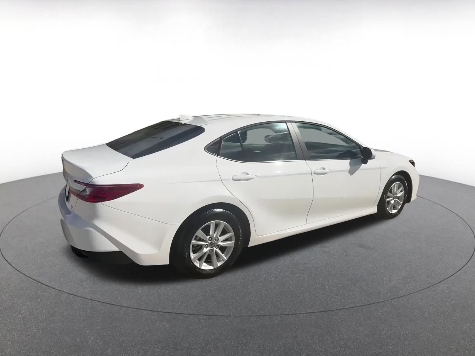 Thumbnail: 2025 Toyota Camry - 14