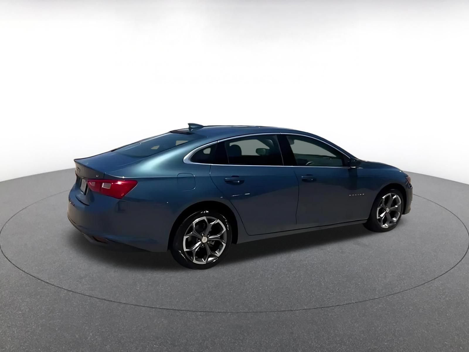 Thumbnail: 2024 Chevrolet Malibu - 14