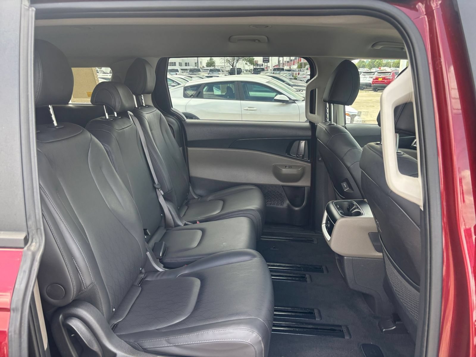 Thumbnail: 2026 Kia Carnival - 27