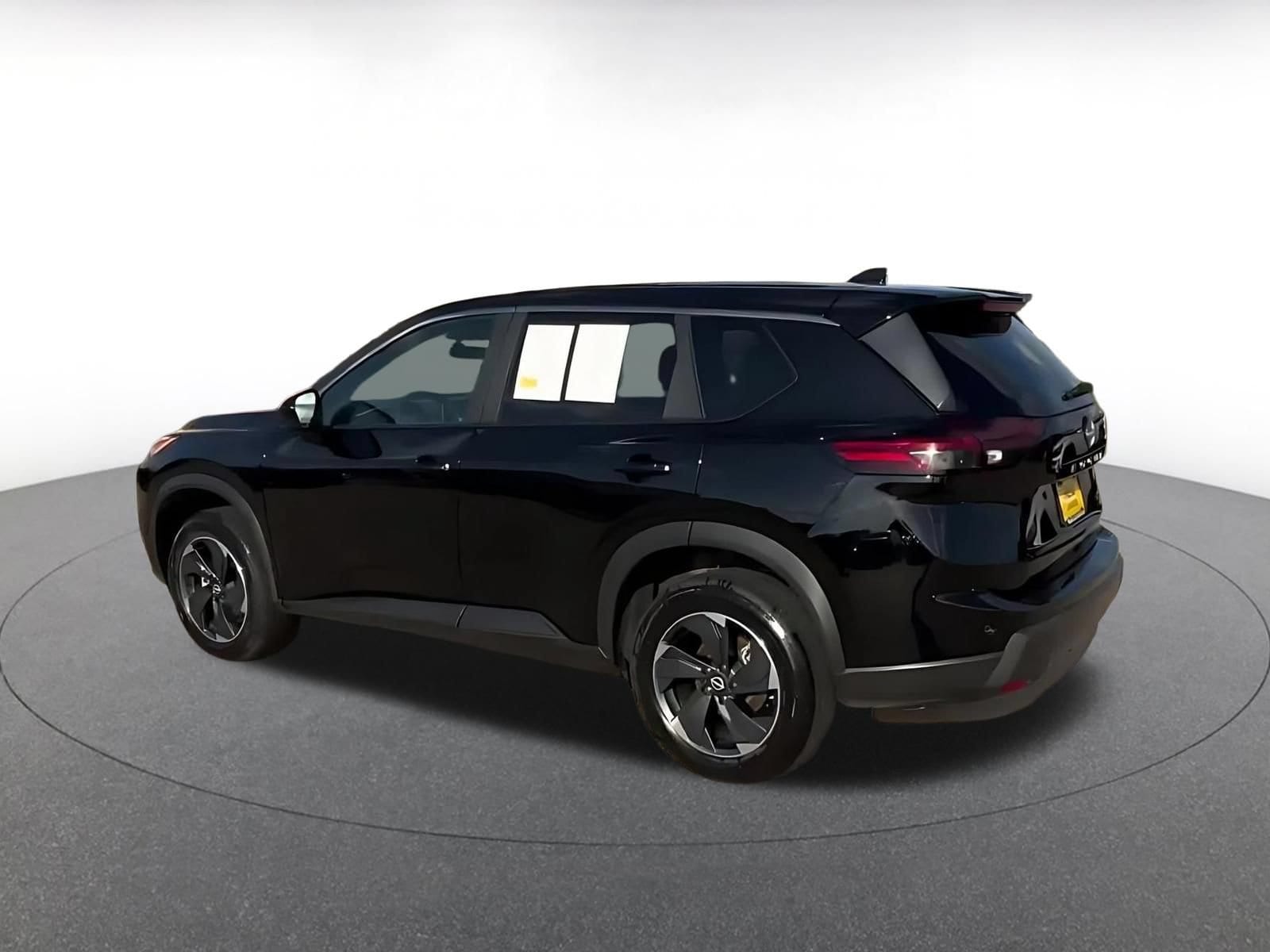 Thumbnail: 2025 Nissan Rogue - 10