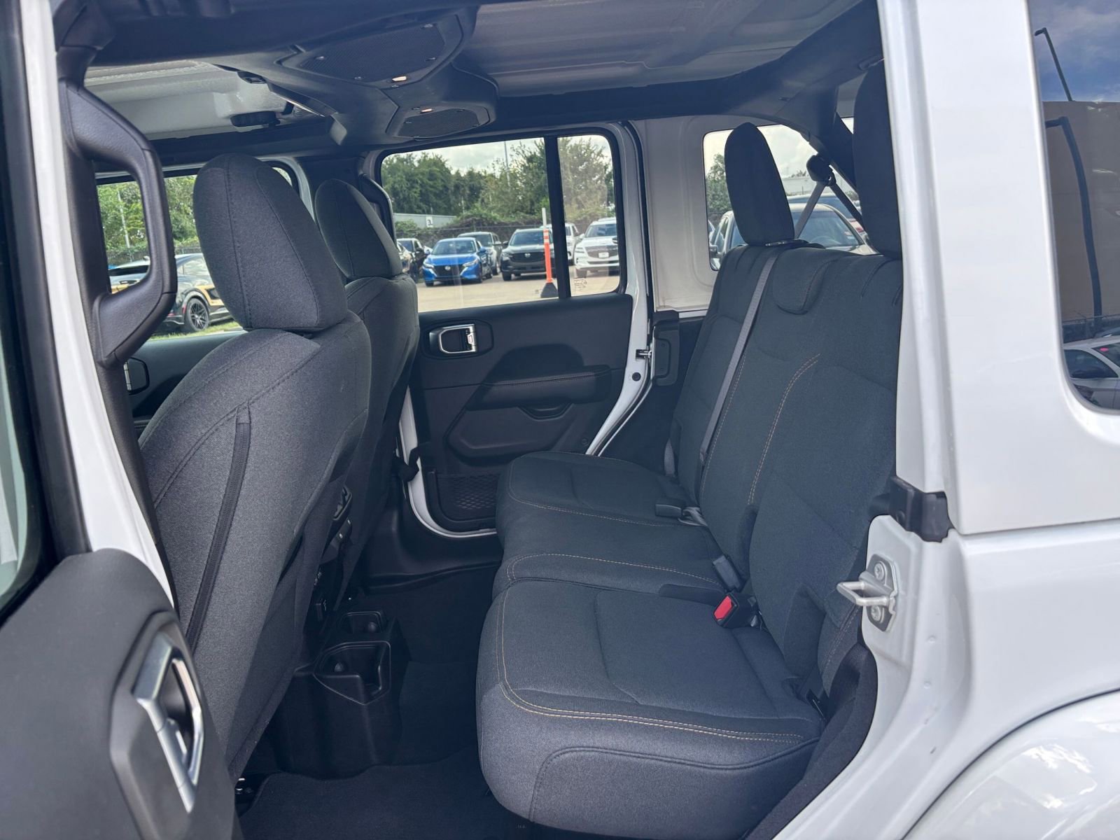 Thumbnail: 2025 Jeep Wrangler - 23