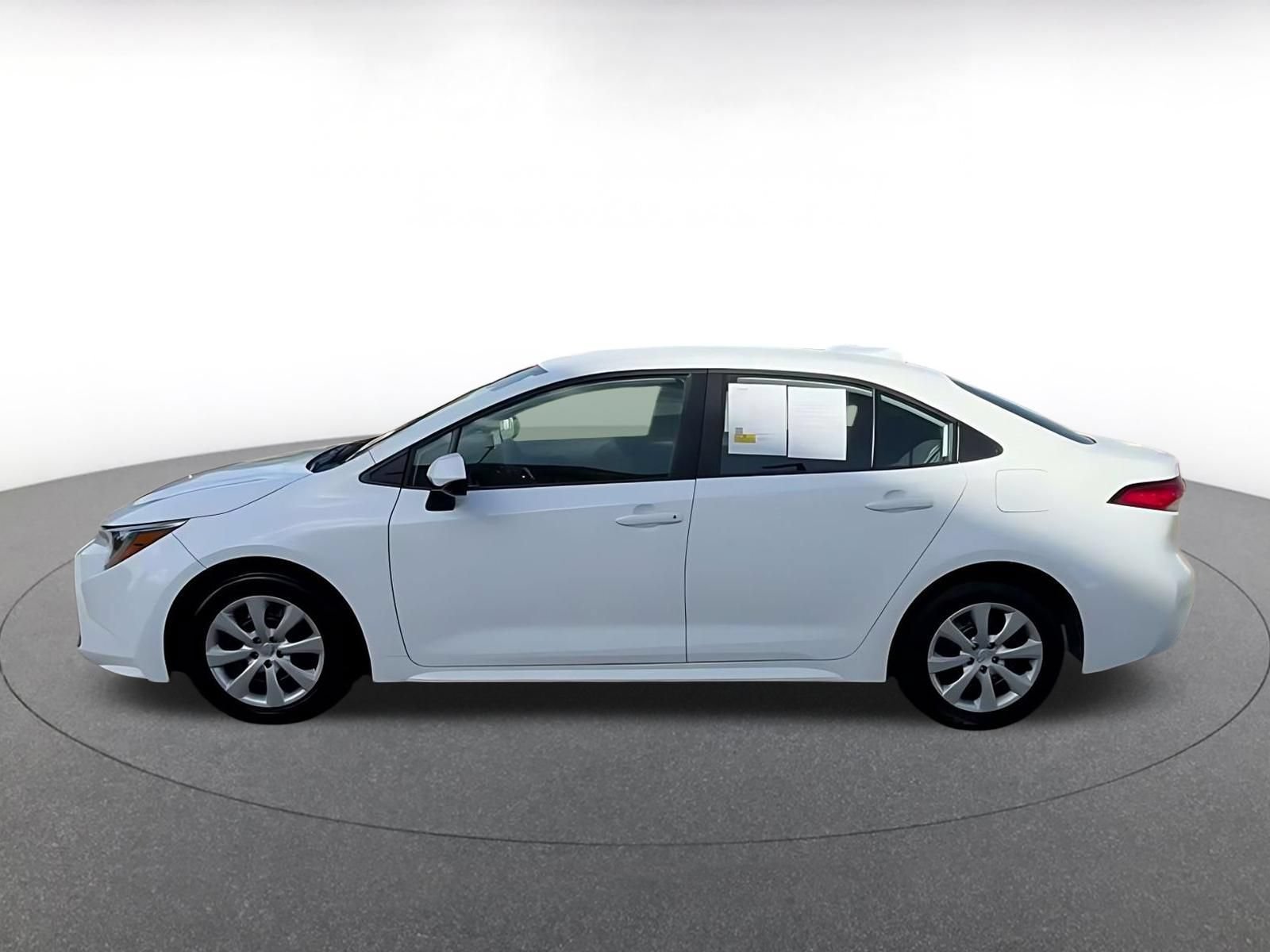 Thumbnail: 2025 Toyota Corolla - 8