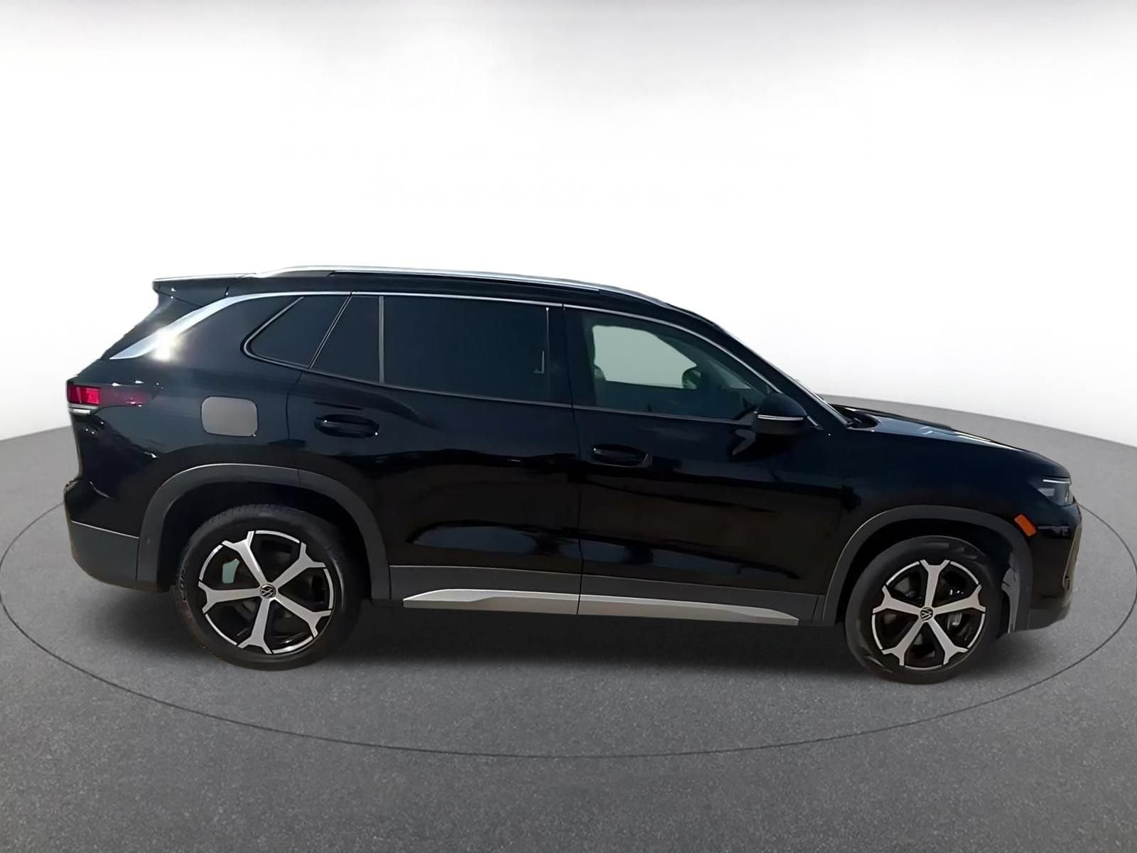 Thumbnail: 2026 Volkswagen Tiguan - 15