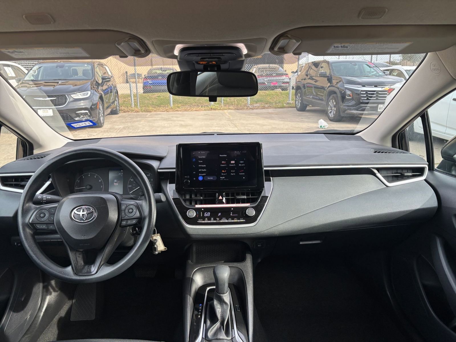 Thumbnail: 2025 Toyota Corolla - 31