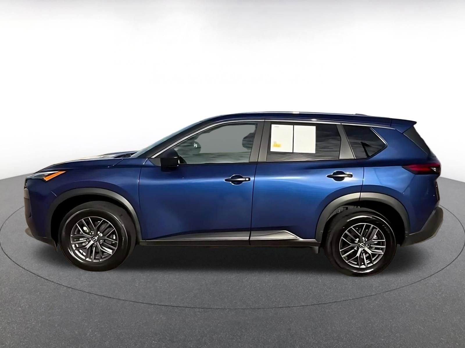 Thumbnail: 2023 Nissan Rogue - 9