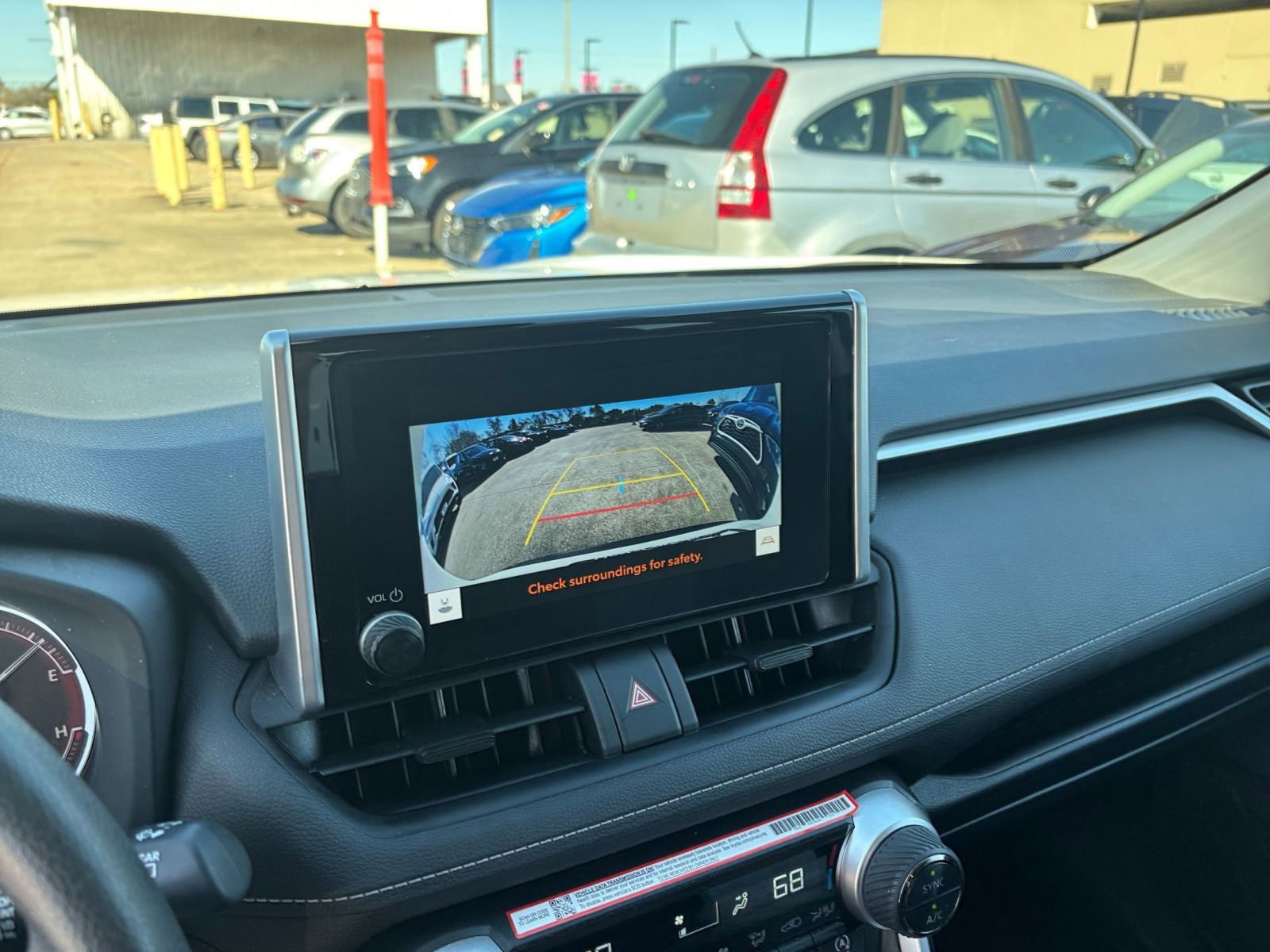 Thumbnail: 2025 Toyota RAV4 - 25