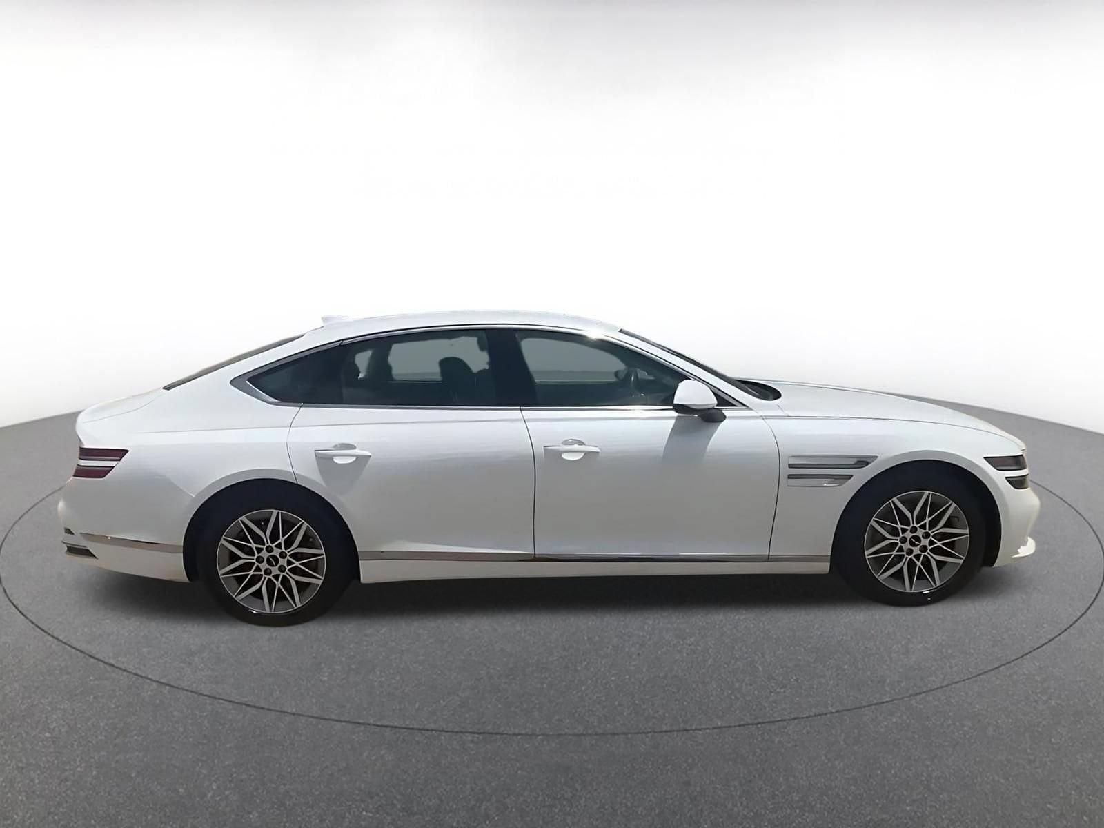 Thumbnail: 2026 Genesis G80 - 16
