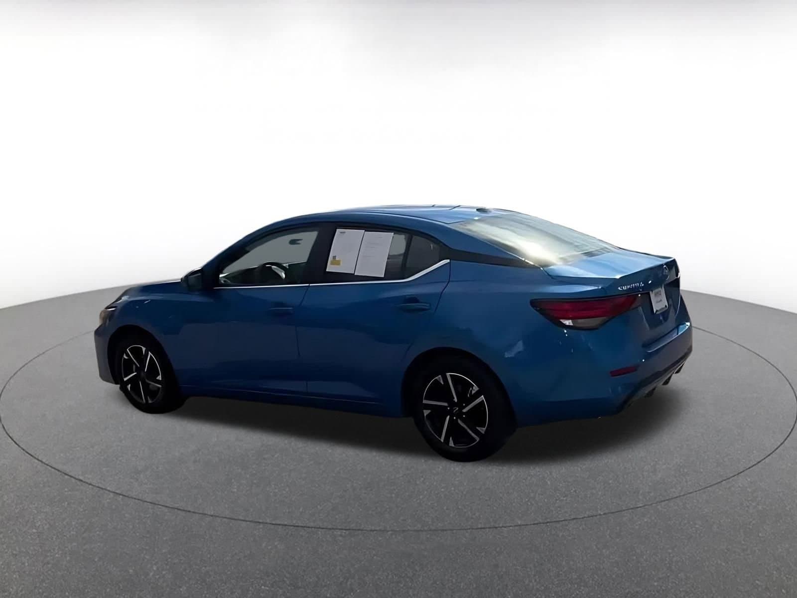 Thumbnail: 2025 Nissan Sentra - 10