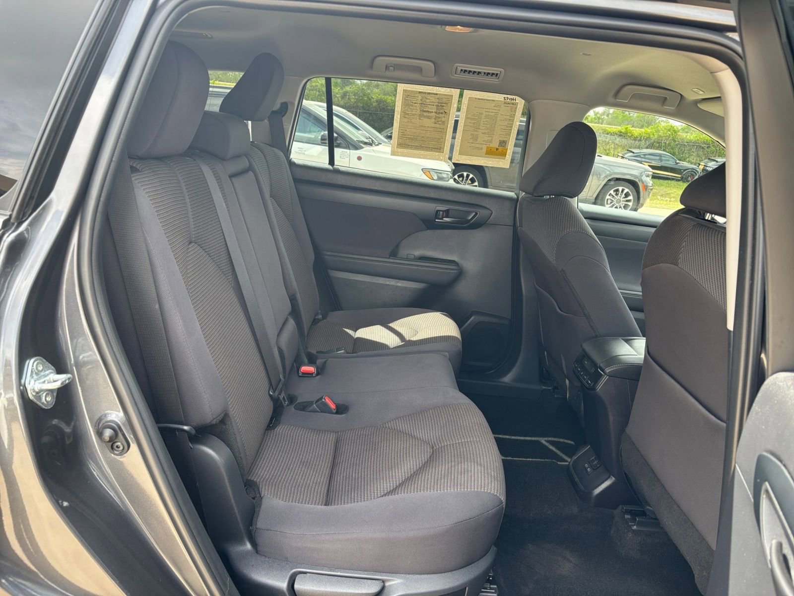 Thumbnail: 2025 Toyota Highlander - 27