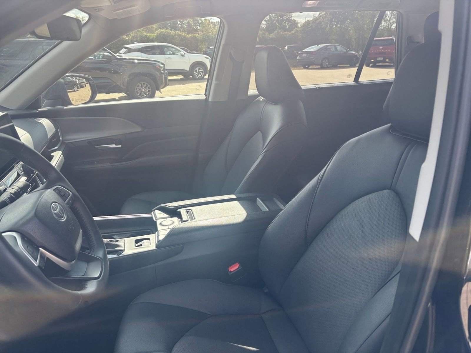 Thumbnail: 2025 Toyota Grand Highlander - 34