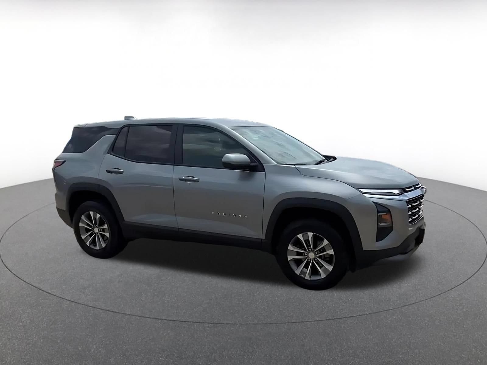 Thumbnail: 2025 Chevrolet Equinox - 2