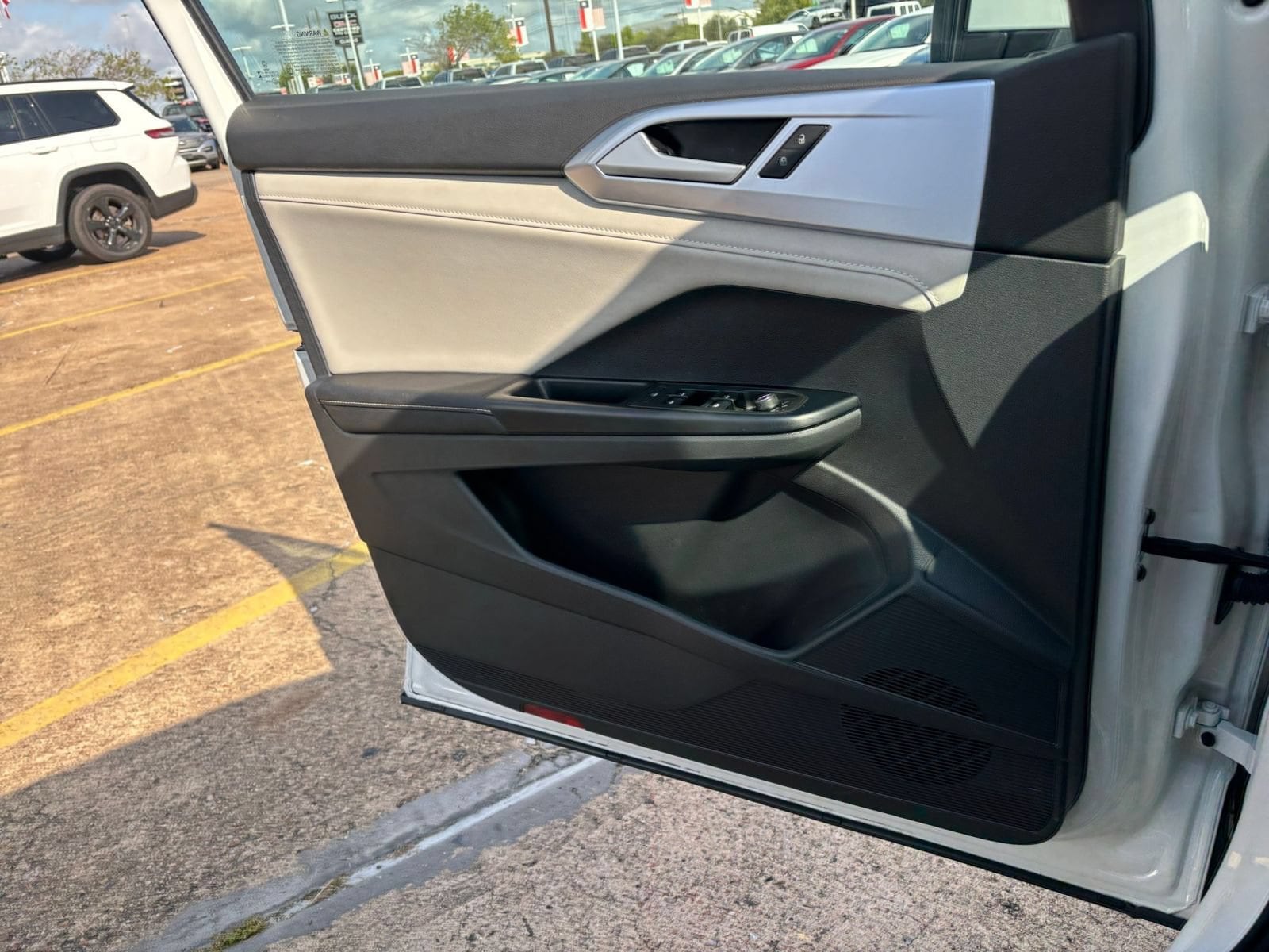 Thumbnail: 2026 Volkswagen Taos - 15