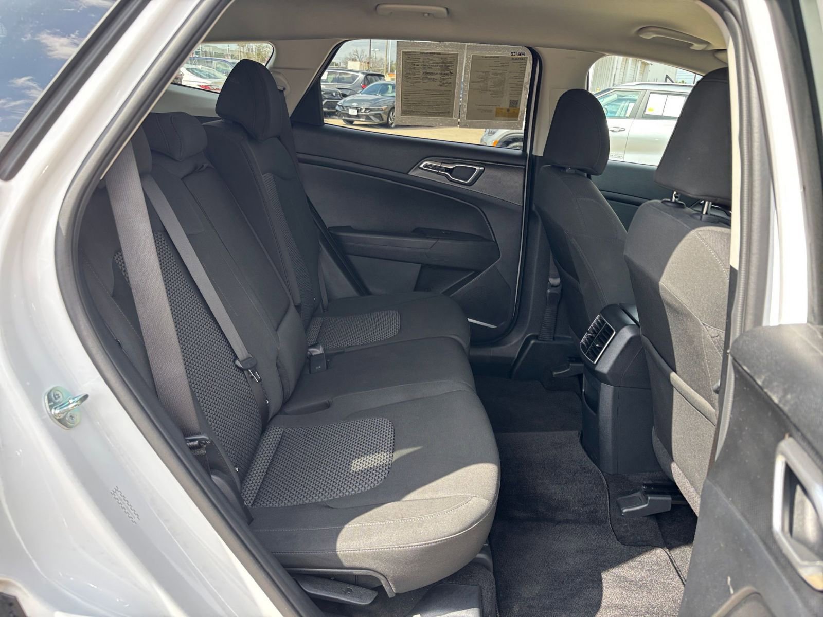 Thumbnail: 2025 Kia Sportage - 24