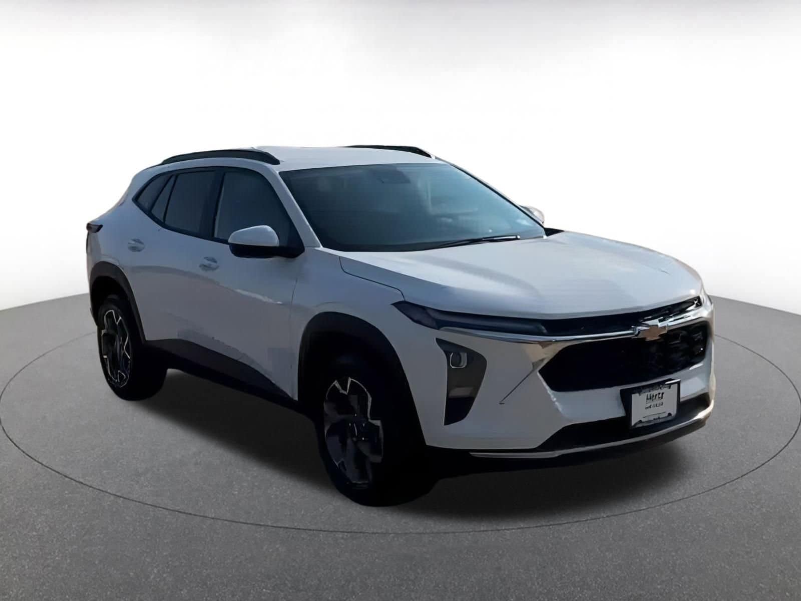 Thumbnail: 2025 Chevrolet Trax - 3