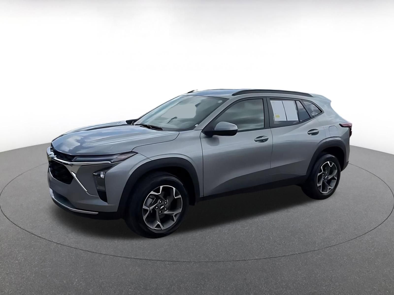 Thumbnail: 2025 Chevrolet Trax - 9