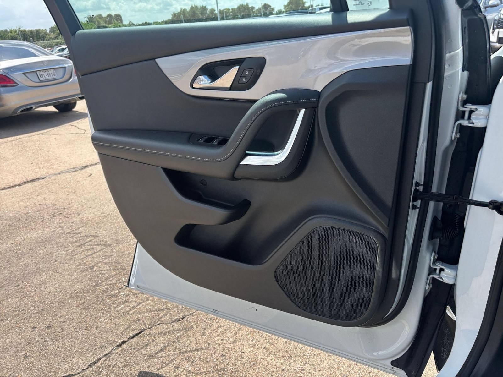 Thumbnail: 2025 Chevrolet Blazer - 18