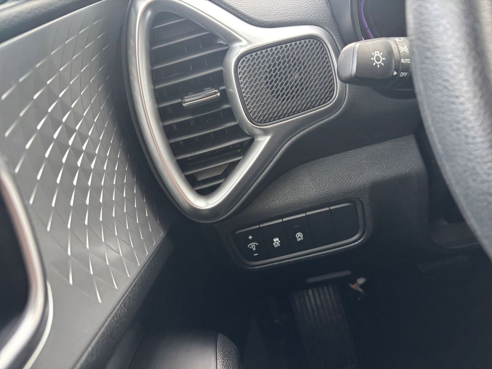 Thumbnail: 2025 Kia Soul - 32