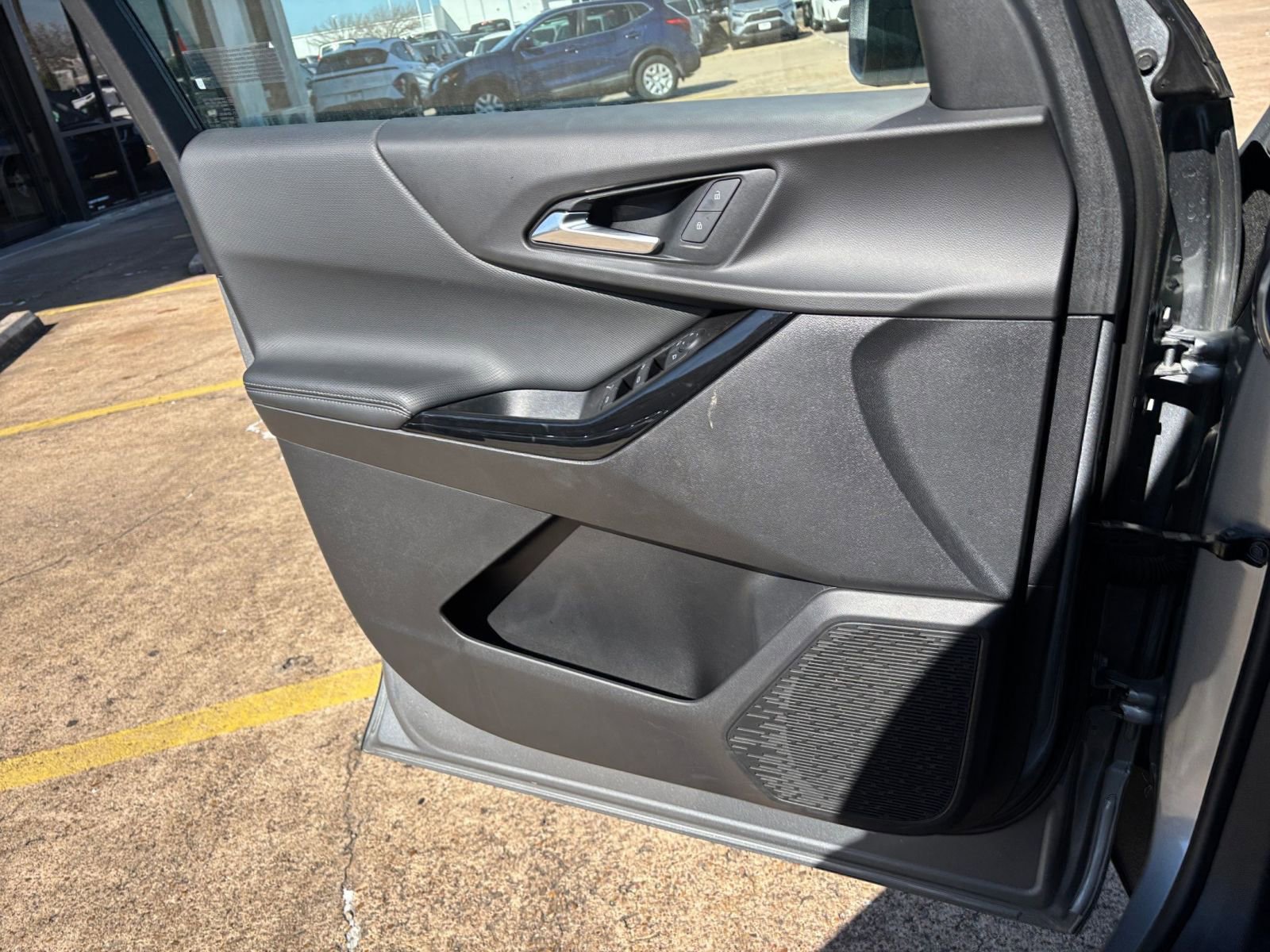 Thumbnail: 2025 Chevrolet Equinox - 18