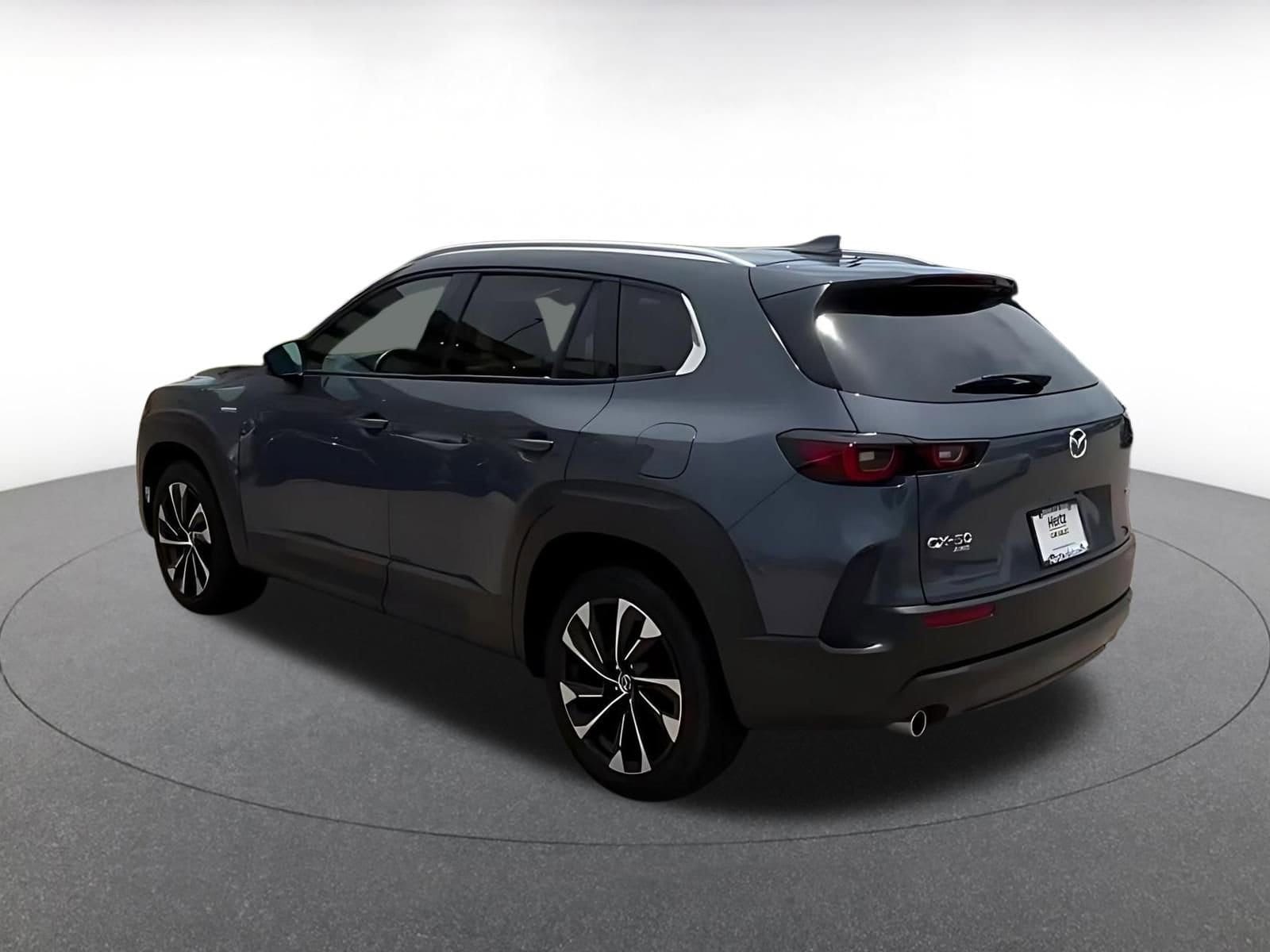 Thumbnail: 2025 Mazda CX-50 - 10
