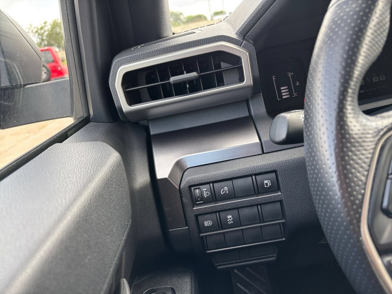 Thumbnail: 2025 Toyota 4Runner - 28