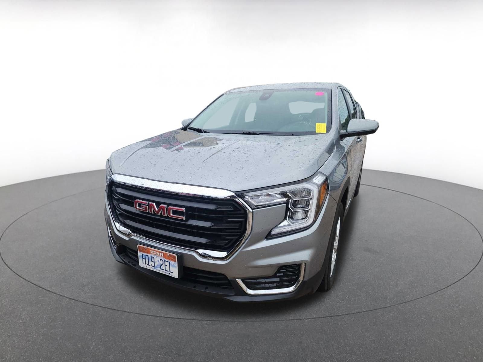 2024 GMC Terrain SLE 2