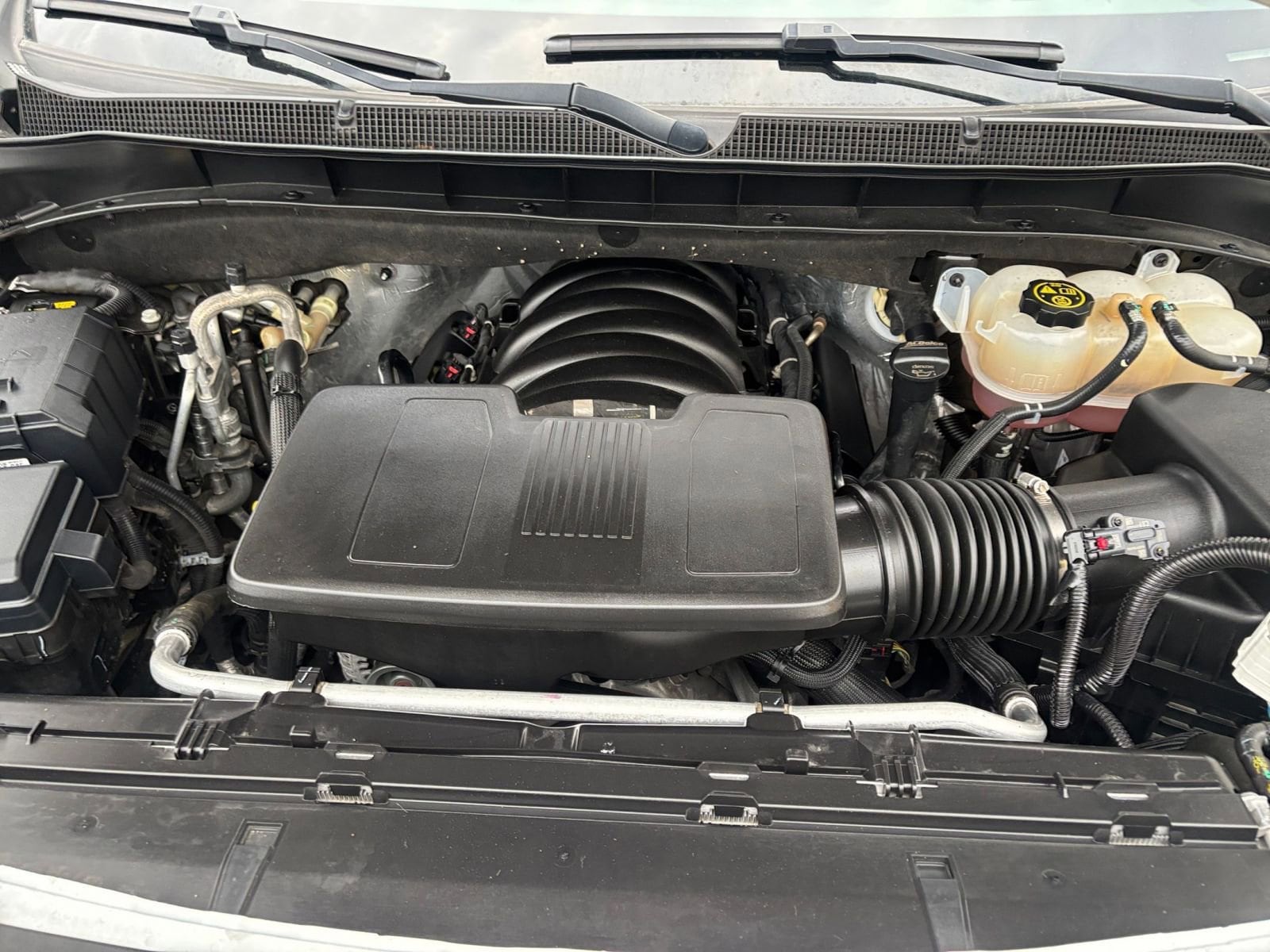 Thumbnail: 2024 Chevrolet Tahoe - 35