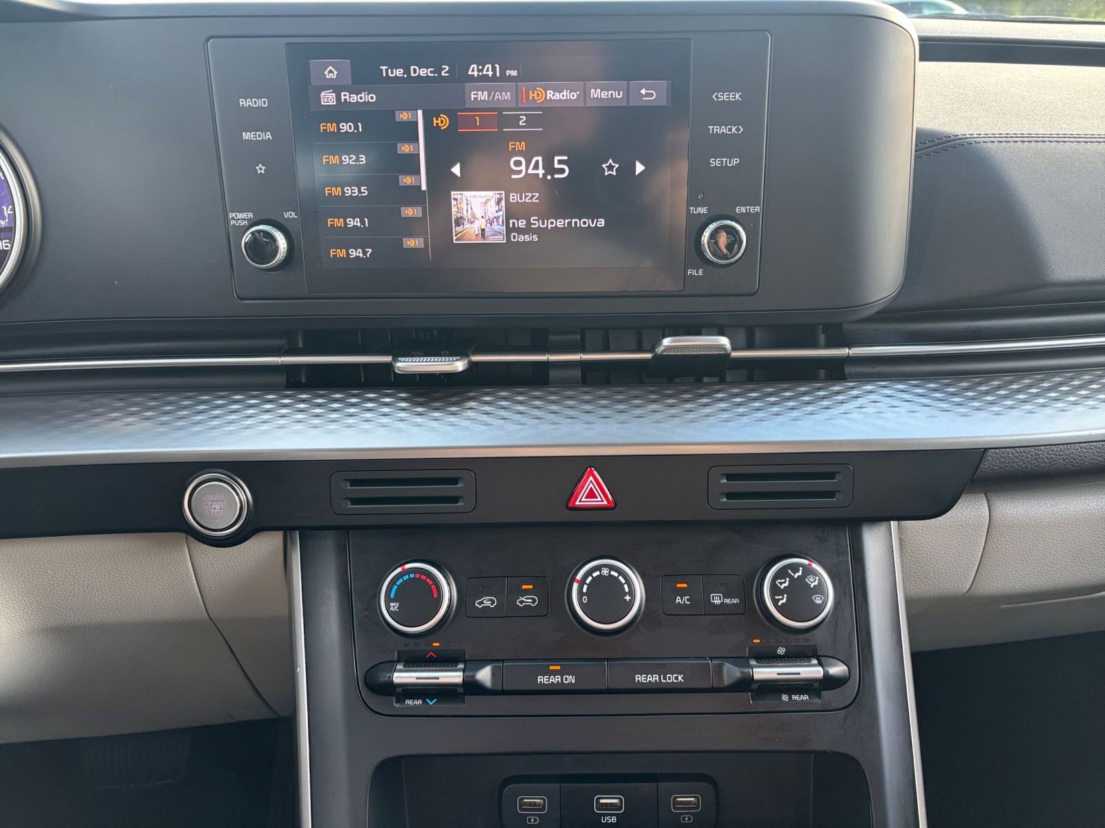 Thumbnail: 2024 Kia Carnival - 20